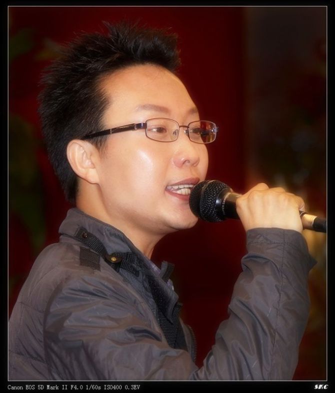 帅气的李玉刚