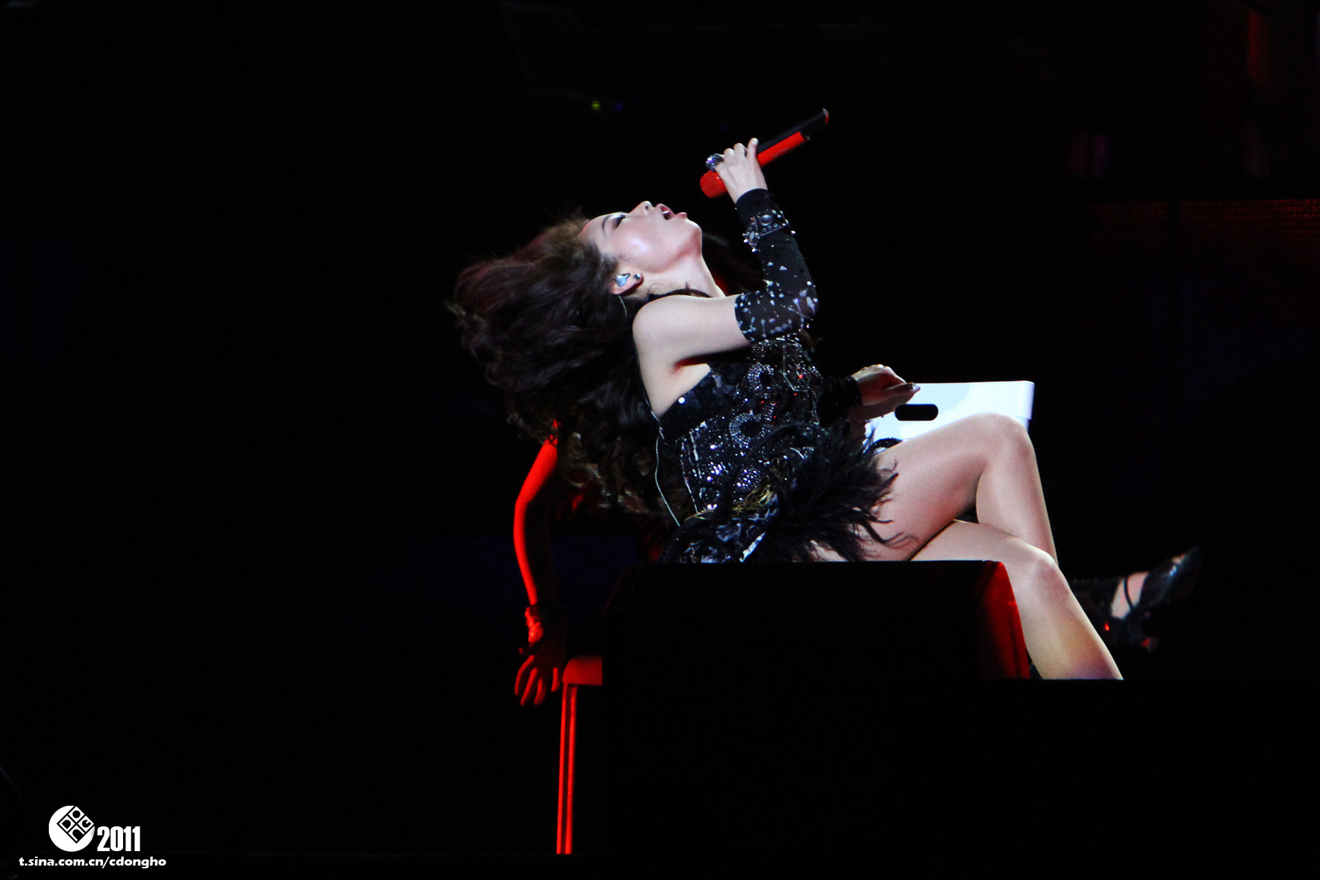 2011  张靓颖 广州 海心沙 演唱会 [多图,小猫慎入