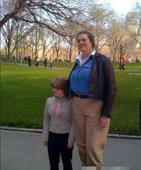 高大威猛的女人