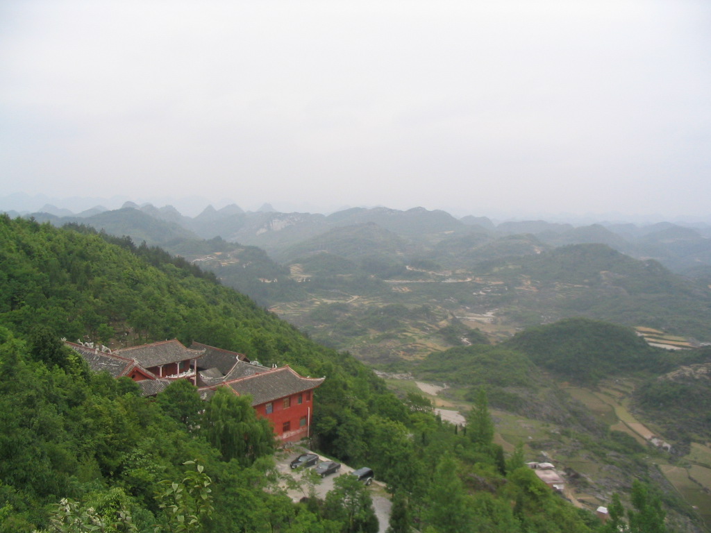 长顺县白云山-西南帝王佛教圣地