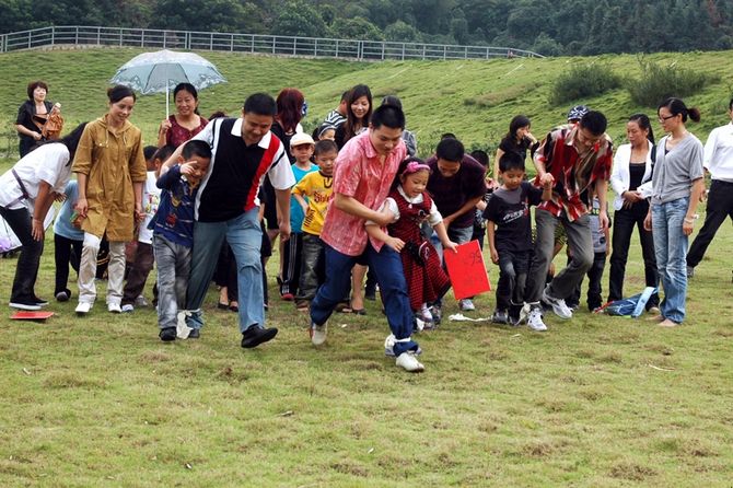 户外拓展培训论坛图片_固始论坛