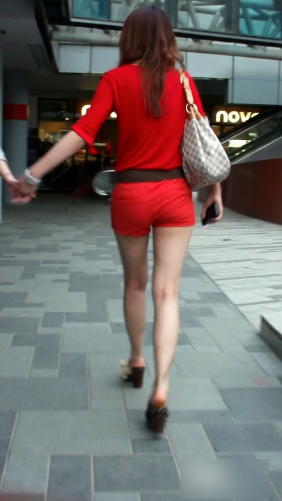 街拍性感桃<em>粉色</em>超<em>短裤美女</em>论坛图片_张掖论坛