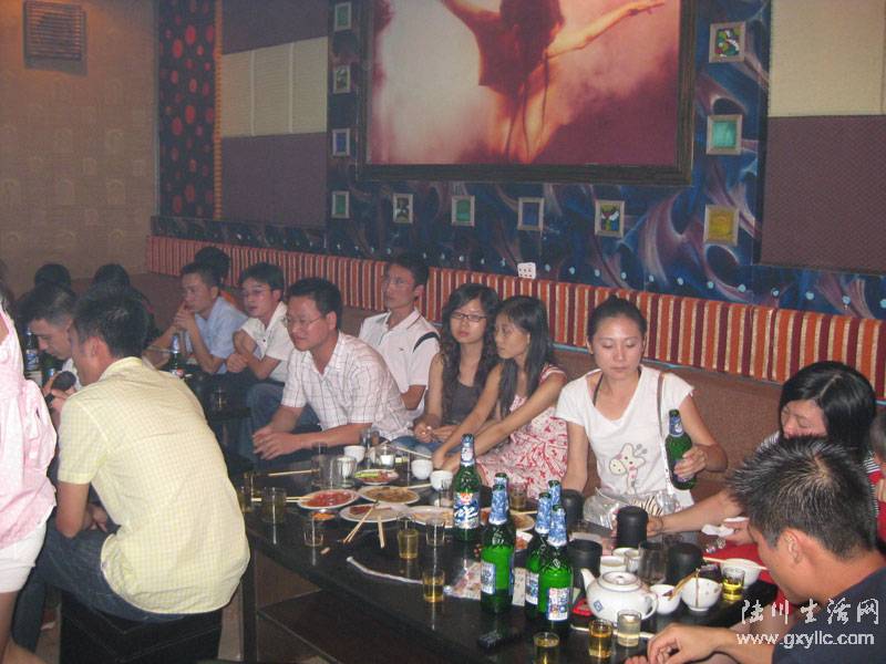 5.2陆川生活网网友k歌聚会相片