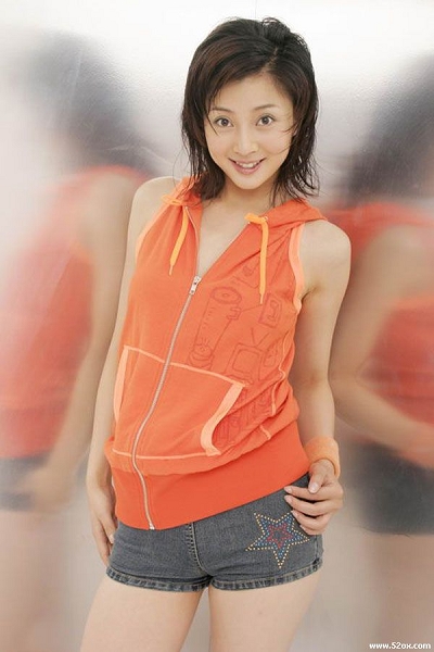 殷桃早年紧身牛仔<em>短裤写真</em>图片_经典贴图_来