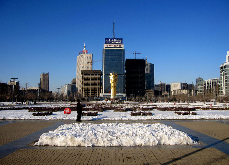 沈阳市府广场