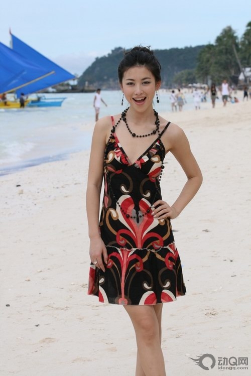 女主播朱珠内衣派对性感艳照图片