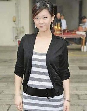 <em>肥姐女儿</em>郑欣宜减肥前后<em>照片</em>惊人大对比_内乡