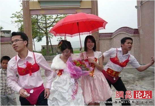 [贴图]<em>女友</em>看了我家婚礼现场,直接<em>跟我分手</em>了!