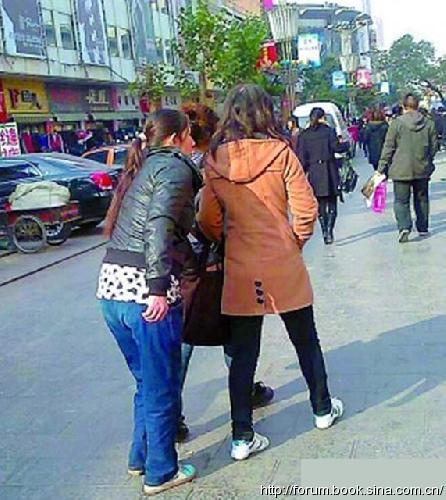 实拍<em>女神偷</em>行窃全过程