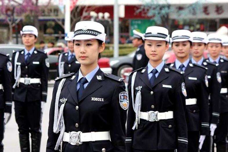 <em>朝阳女</em>交警_风光景物_北票论坛