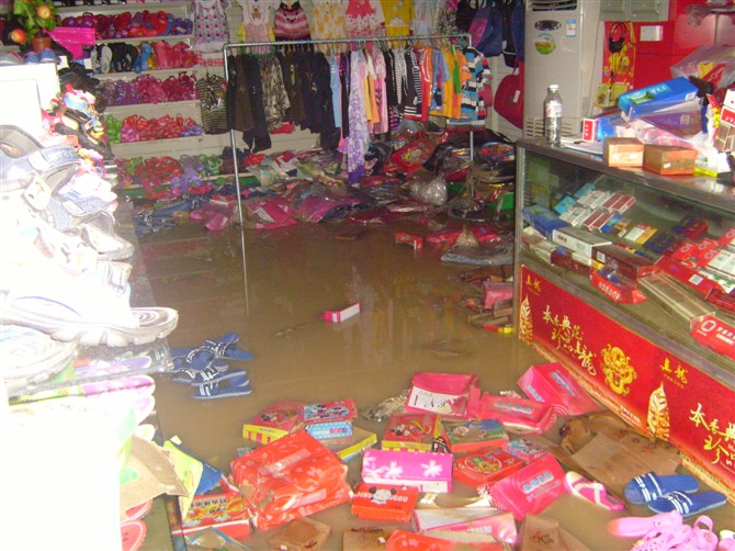 陆川沙坡镇水灾严重,黑心镇领导不过问_关注陆