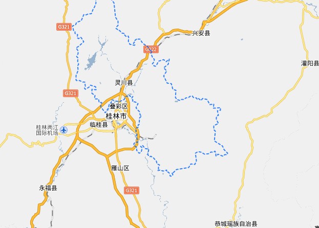 地处湘桂走廊南端,东,南,西三面环抱世界风景名城桂林市,东北与兴安县