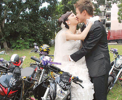 28摩托车迎新娘_摩旅天涯_白城论坛
