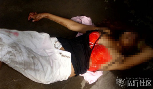 <em>21岁女孩</em>为要赔偿,反被羞辱!天理何在?_我说两