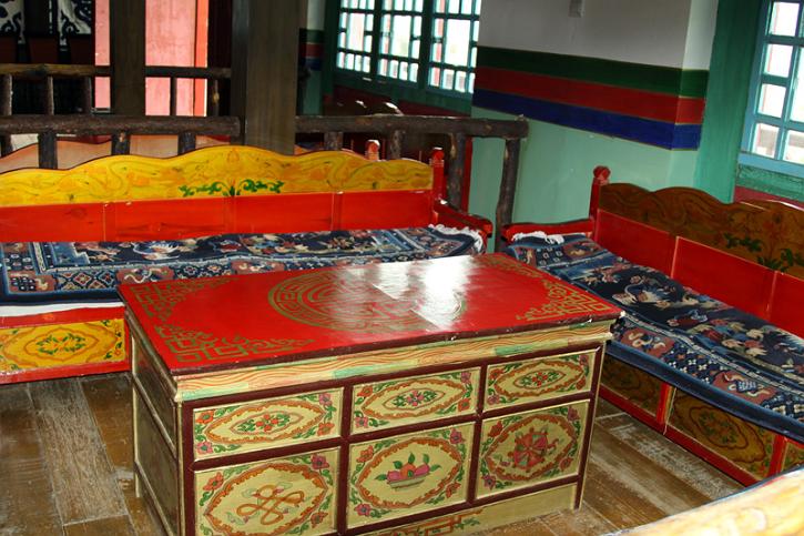 藏式家具,藏床藏桌