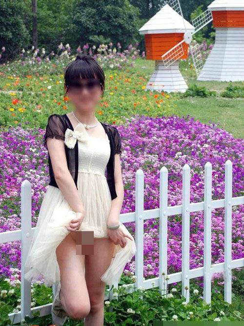 [转贴] <em>大胆</em>无底少妇自拍极度裸惑 _谈天说地_