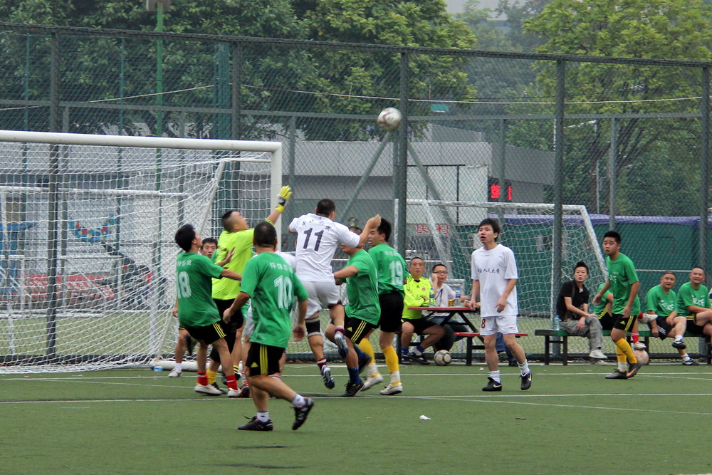 8586足球队访深行_三台新闻_三台论坛