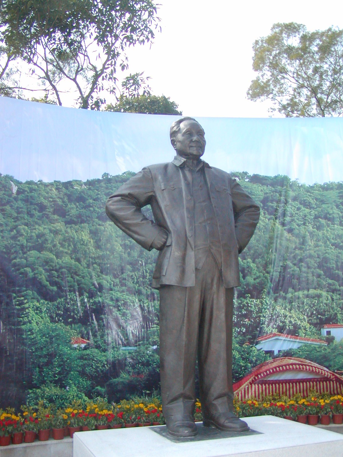 三乡镇<em>罗三妹山公园</em>竣工[分享]