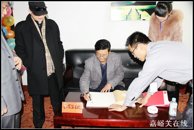按此在新窗口浏览图片