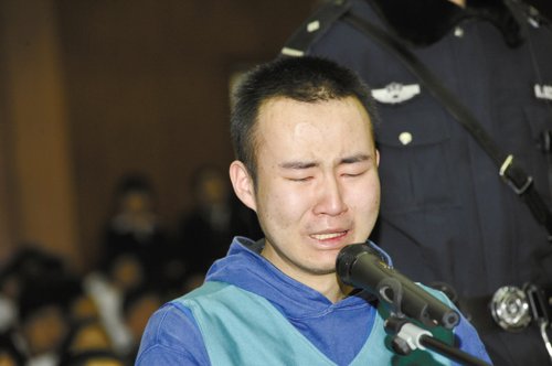 [推荐]药家鑫故意杀人案二审宣判 维持死刑判决