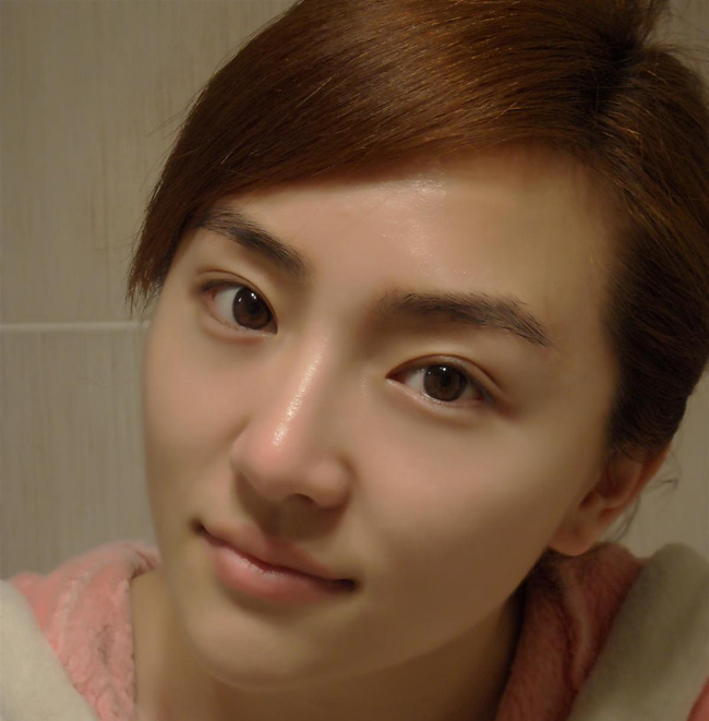 谢霆锋<em>夏馨雨</em> 夏馨雨资料 <em>夏馨雨图片</em> 夏馨雨蜗