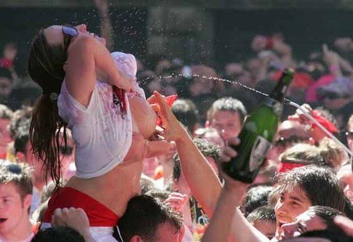 法国红酒节醉酒<em>女孩</em>_经典<em>贴图</em>