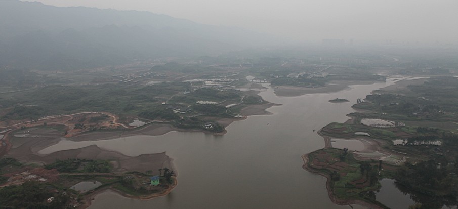 鸟瞰大足龙水镇,鸟瞰龙水湖