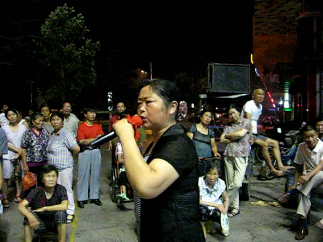 【淮剧票友】宝应淮剧票友白田广场演唱会_淡