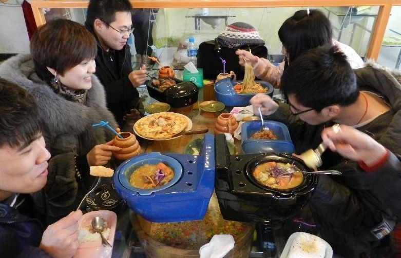 马桶餐厅_马桶餐厅设计_抽水马桶结构图