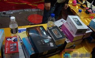 iphone4手机仅售280元?海口体育馆丝绸展卖假货
