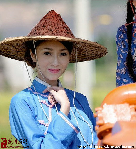 <em>客家妹子</em>