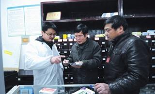 市食品药品监管局深入开展“两排查一促进”专项活动