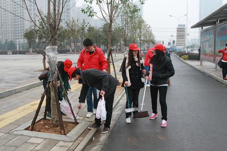 三五学雷锋 万名志愿者在行动活动圆满成功!_
