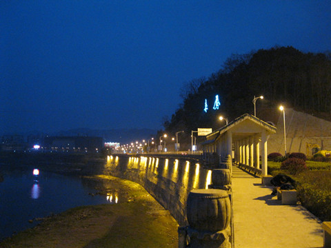凤城团结桥夜景论坛图片_来凤论坛
