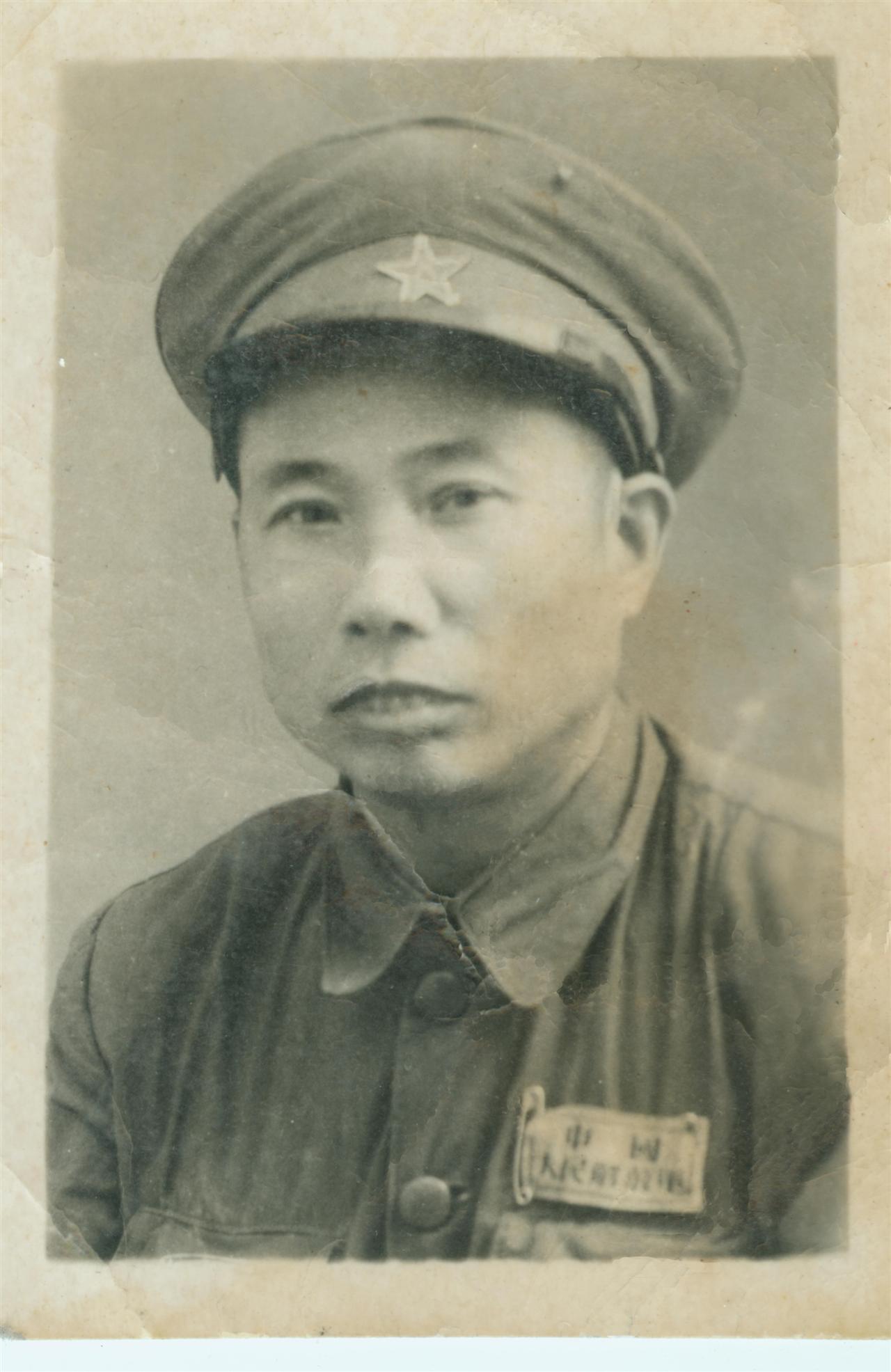 老红军李发均的军装照