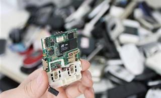 青岛现职业炼金师1吨旧手机炼450克黄金(图)