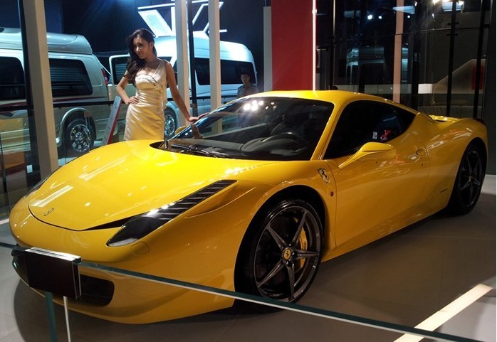 2012青岛车展附带拍拍车模,还屡遭老婆白眼,唉
