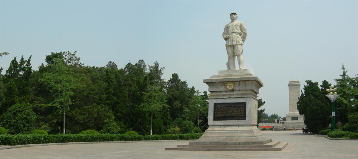 地址(位置,怎么去,怎么走):  安徽省宿州市埇桥区彭雪枫塑像附近