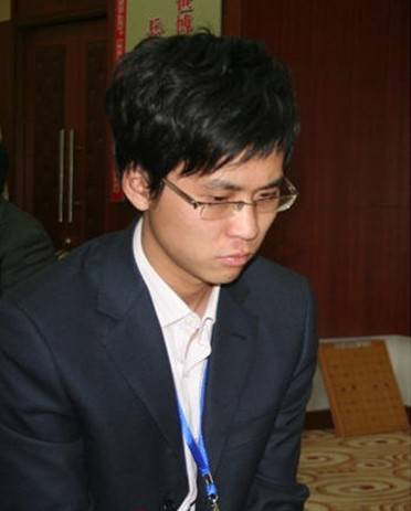 蒋川、赵鑫鑫、唐丹新生代特级大师 要在网上