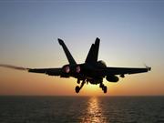 ��������F-18ս��׹�� 2������Ա���(ͼ)