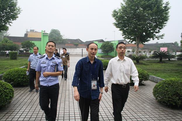 羊安镇深入学校检查指导校园安全工作,邛崃热