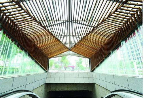 苏州轨道交通1号线车站自动扶梯靠得住,苏州热