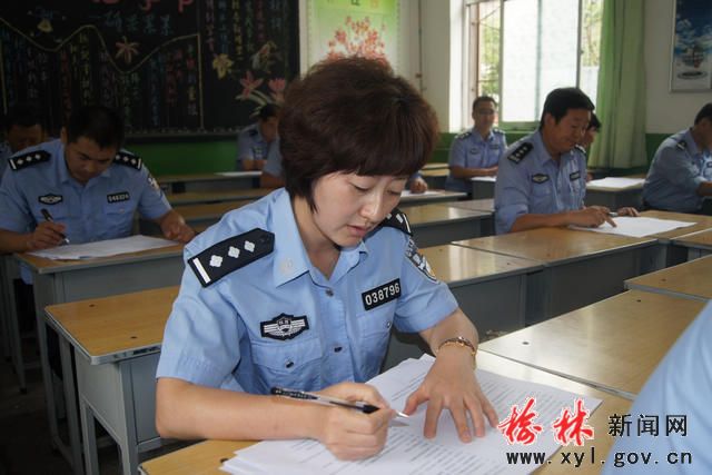 吴堡举行人民警察执法资格等级培训考试,靖边