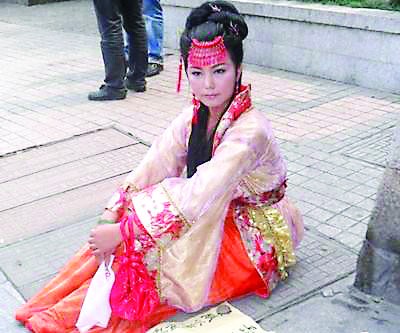 苏州:从宋朝穿越来的古装<em>女阊门</em>讨银5000两,苏