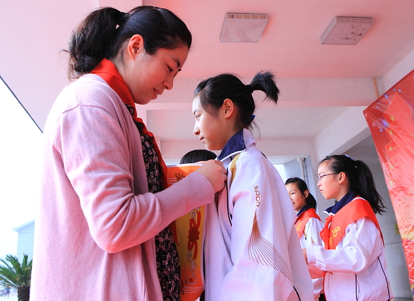 开化县五旗教育实践主题队会展示活动在马金