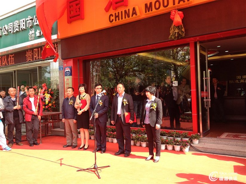 国内_自营店开业 消费者求放心趋之若鹜,柳州