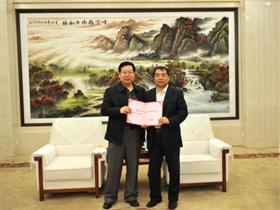 中原油田总会计师王红晨被聘为濮阳地税文化建设顾问