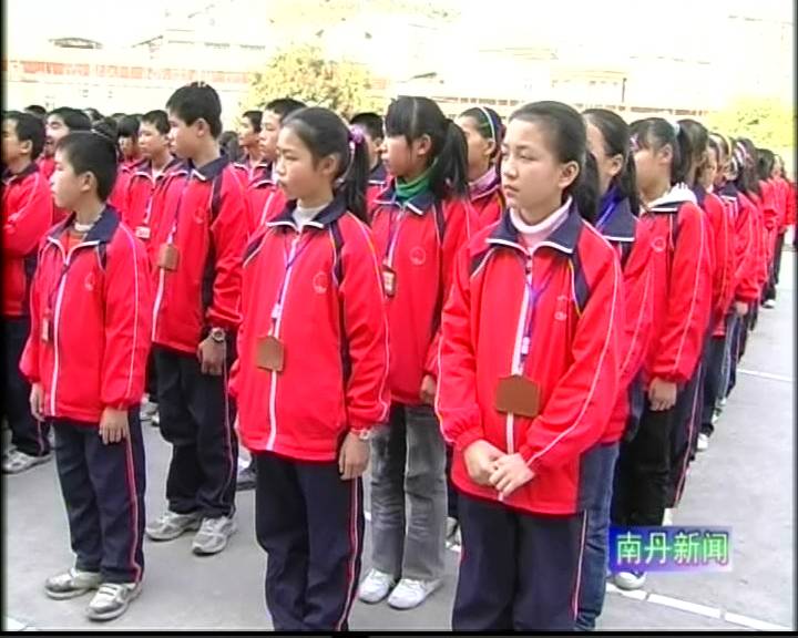 2011南丹中学、小学地震、防火演练论坛图片