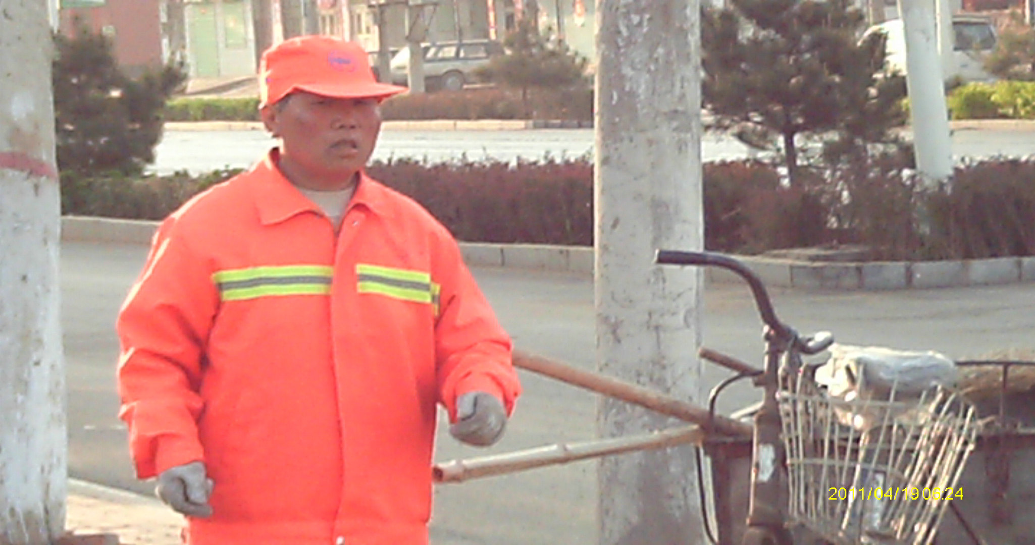 [原创]一个小学生的作文-环卫工人-记住他(她)们