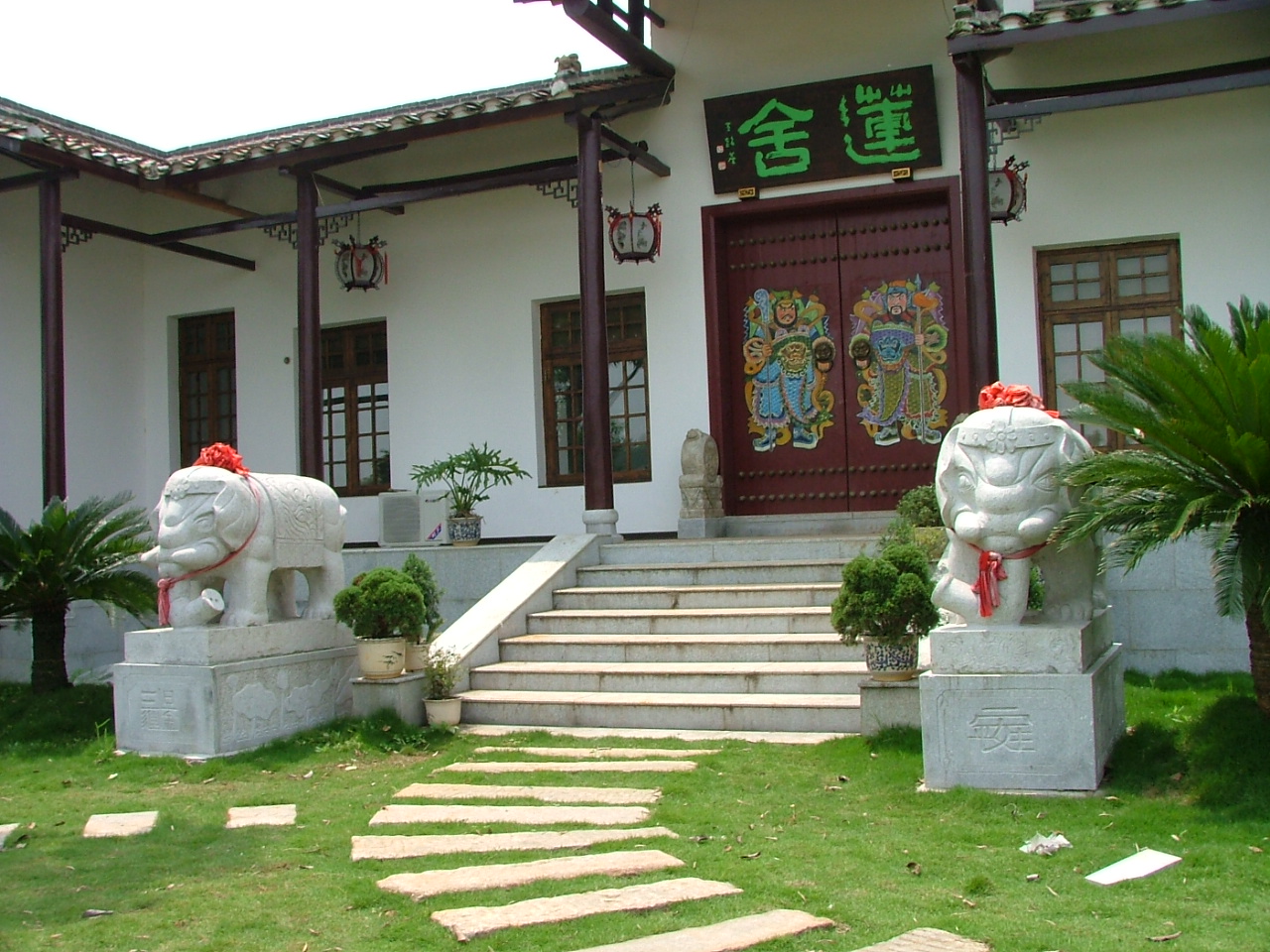 别墅现代四合院二层设计图展示二手别墅出售图片